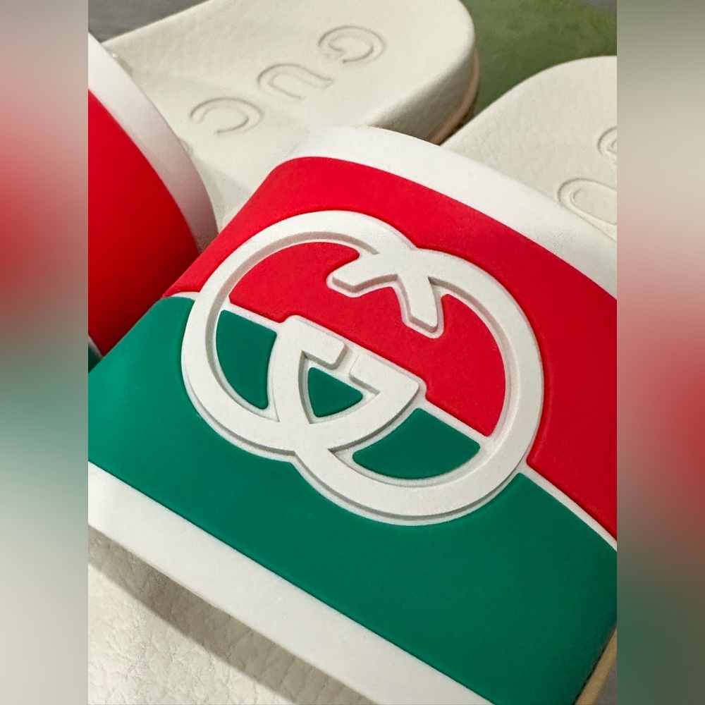 Gucci Rubber Slides - Picture 11 of 11